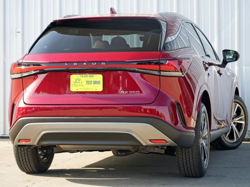 Used 2025 Lexus RX 350 Premium image 5