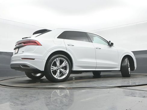 Used 2019 Audi Q8 Premium Plus w/ Premium Plus image 32