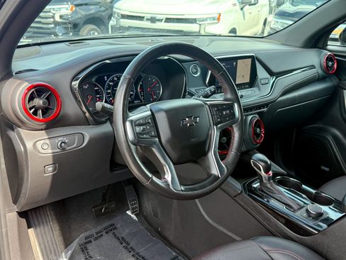 Used 2022 Chevrolet Blazer RS w/ Enhanced Convenience Package AWD/4WD image 18