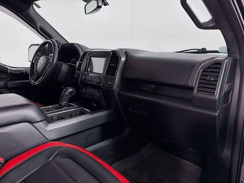 Used 2019 Ford F150 Lariat image 29