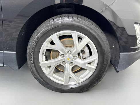 Used 2020 Chevrolet Equinox LT FWD image 32