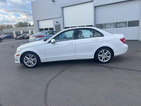 Used 2013 Mercedes-Benz C 300 4MATIC Sedan image 16