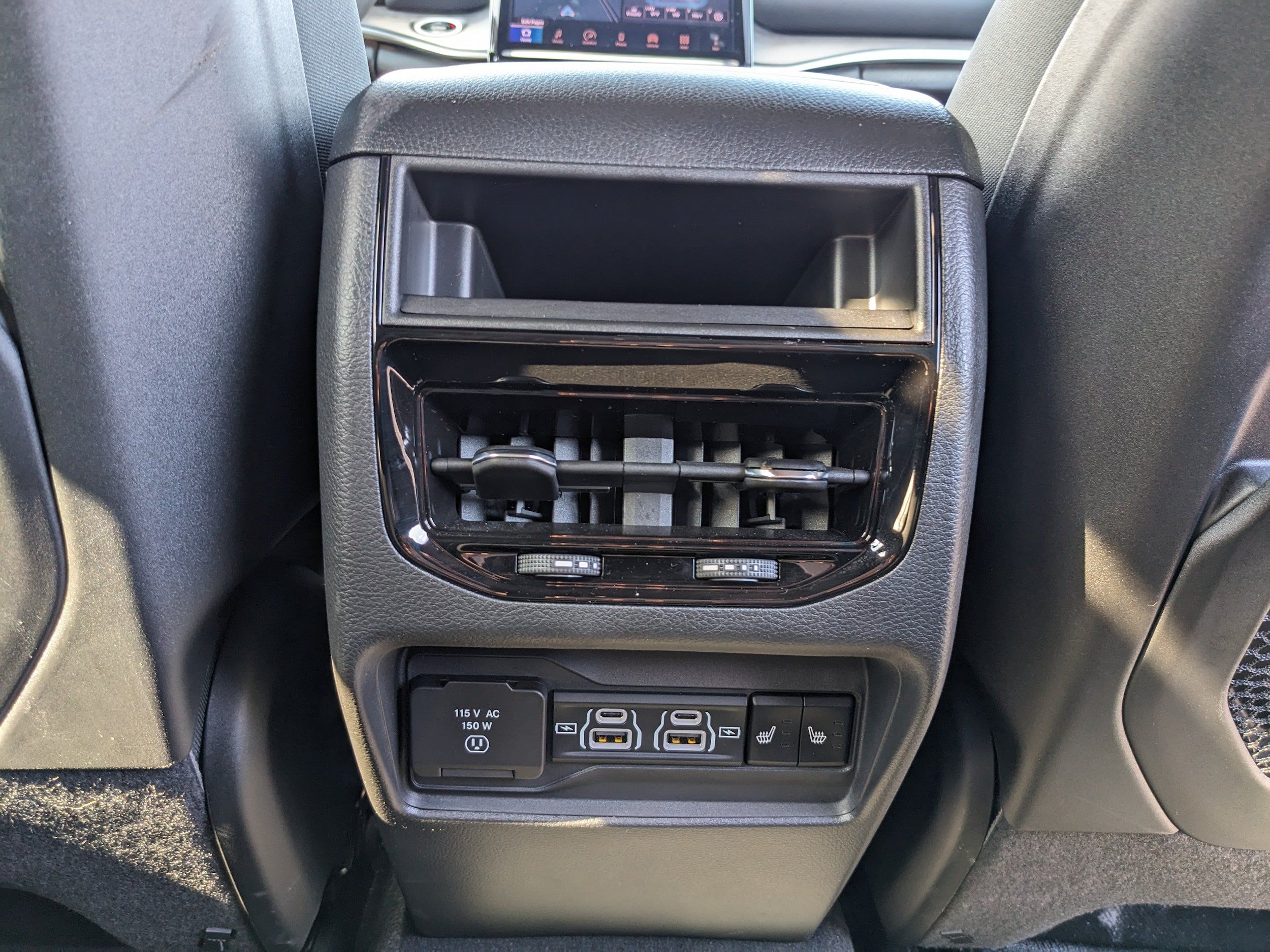 Used 2025 Jeep Grand Cherokee Limited w/ Luxury Tech Group II AWD/4WD image 48