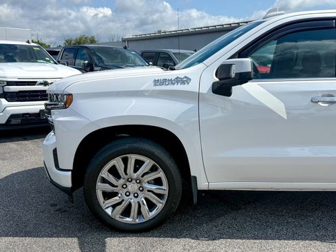 Certified 2019 Chevrolet Silverado 1500 High Country w/ High Country Premium Package AWD/4WD image 9