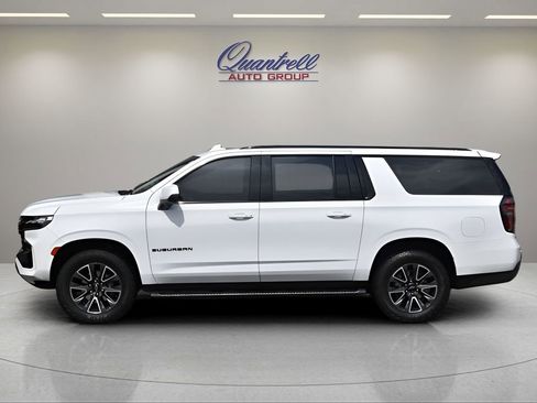 Used 2024 Chevrolet Suburban Z71 w/ Luxury Package AWD/4WD image 7