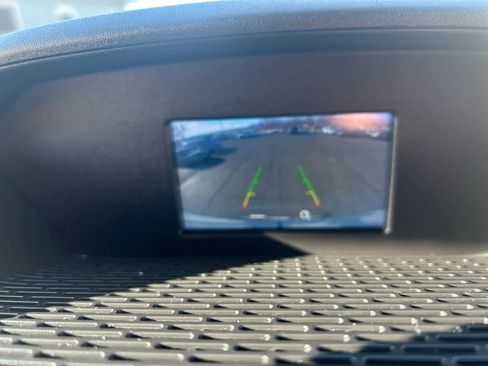 Used 2019 Ford Transit 150 XLT image 17