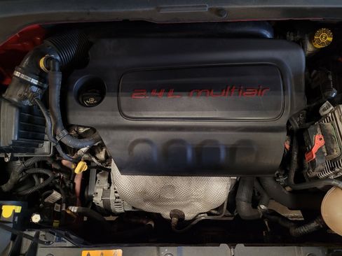 Used 2017 Jeep Renegade Sport w/ Power & Air Group FWD image 30