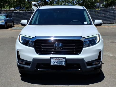 Used 2023 Honda Ridgeline RTL-E image 2