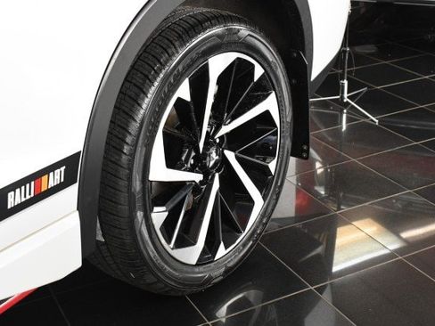 Used 2024 Mitsubishi Outlander Ralliart AWD/4WD image 46