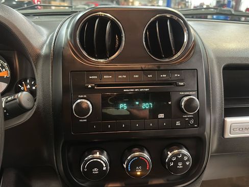 Used 2014 Jeep Compass Sport w/ Power Value Group AWD/4WD image 19