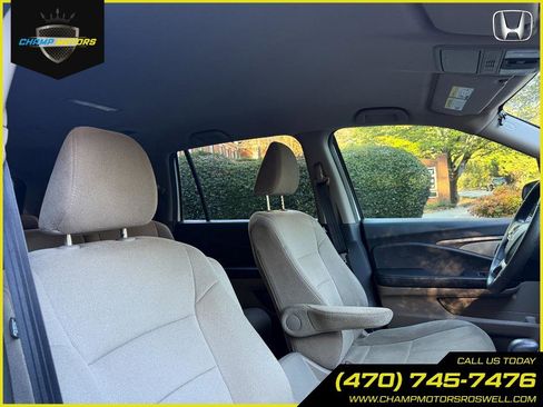 Used 2019 Honda Pilot LX image 8