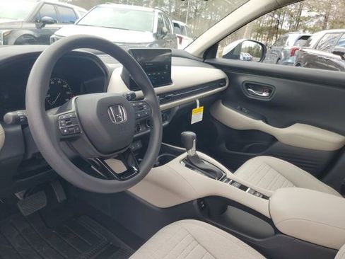 New 2026 Honda HR-V LX image 12