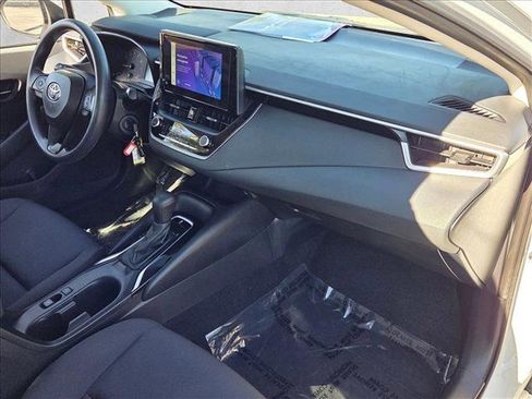 Used 2024 Toyota Corolla LE image 21