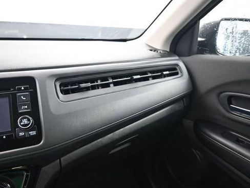 Used 2021 Honda HR-V LX image 19