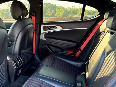 Used 2022 Genesis G70 3.3T w/ Sport Advanced Package image 17