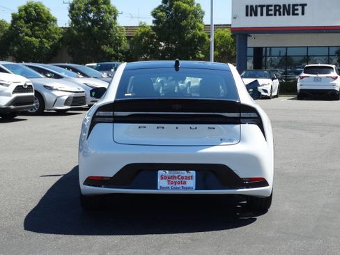 New 2026 Toyota Prius Plug-In Hybrid image 6