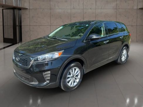 Used 2020 Kia Sorento FWD V6 image 5