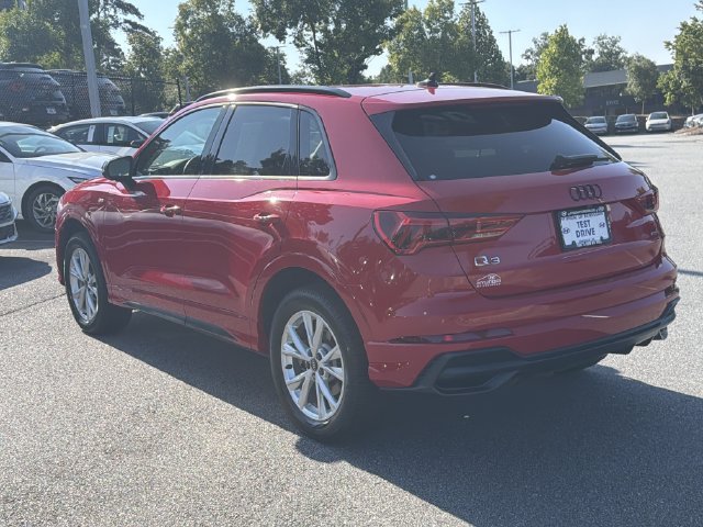 Used 2021 Audi Q3 2.0T Premium Plus w/ Premium Plus Package AWD/4WD image 6