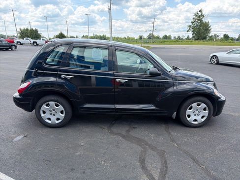Used 2006 Chrysler PT Cruiser FWD image 4