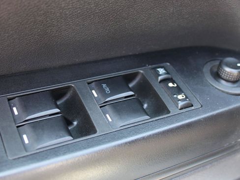 Used 2016 Jeep Patriot Sport w/ Power Value Group AWD/4WD image 14