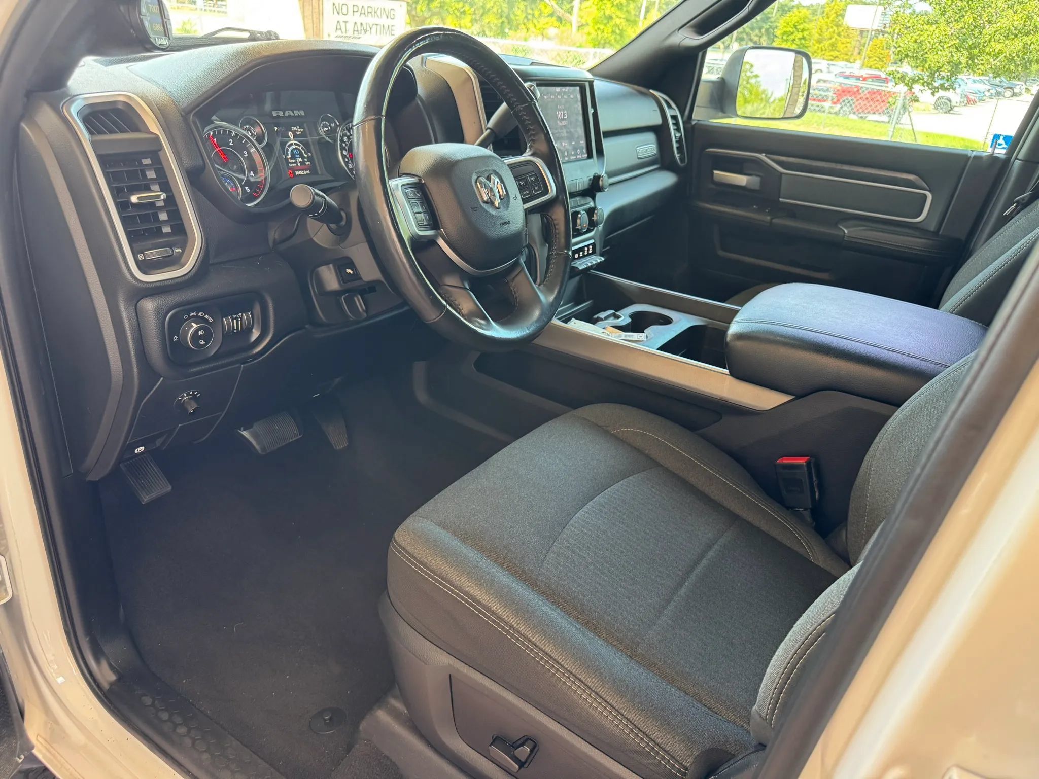 Used 2020 RAM 2500 Big Horn w/ Level 1 Equipment Group AWD/4WD image 20