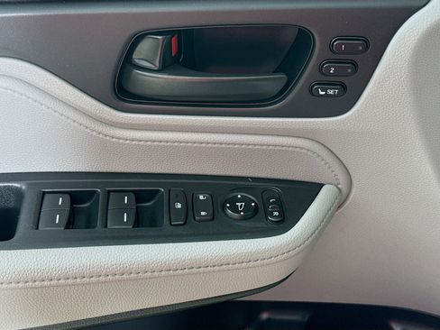 Certified 2024 Honda Odyssey EX-L image 20