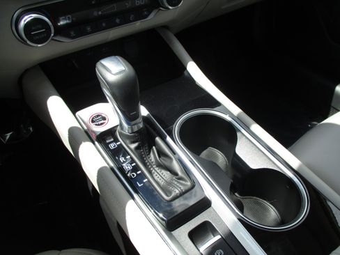 Used 2023 Nissan Altima 2.5 SL FWD image 25