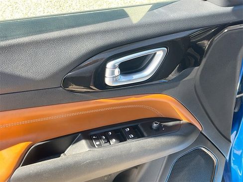 Used 2024 Jeep Compass Limited image 17