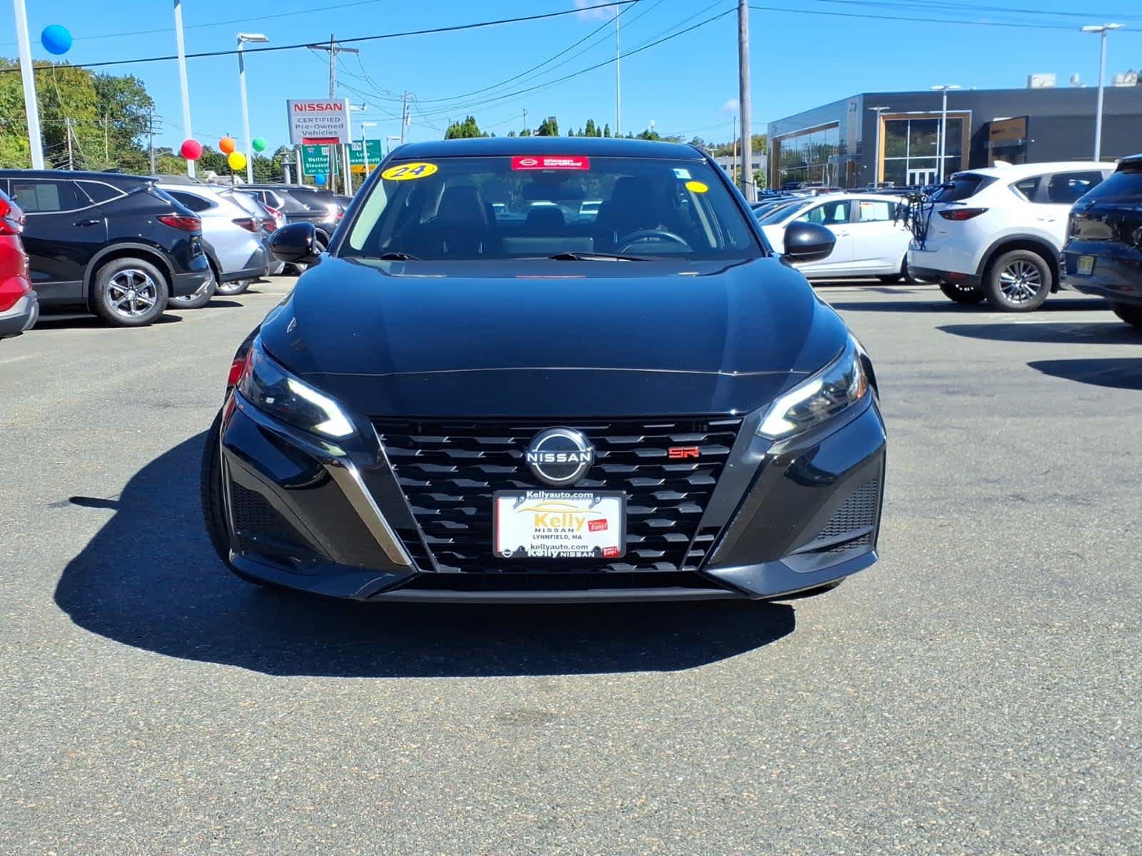 Certified 2024 Nissan Altima 2.5 SR w/ SR Premium Package AWD/4WD image 2