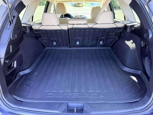 Used 2016 Subaru Outback 2.5i Limited AWD/4WD image 12