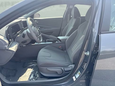 Used 2026 Hyundai Elantra Sport FWD image 5