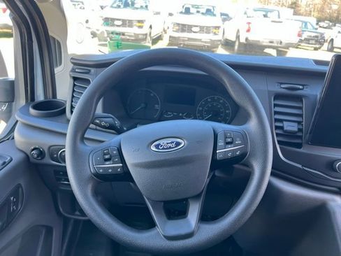 New 2024 Ford E-Transit Low Roof image 11
