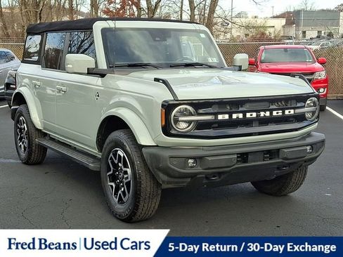 Certified 2022 Ford Bronco Outer Banks image 2