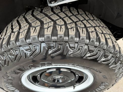 Used 2023 Ford Bronco Heritage Edition image 30