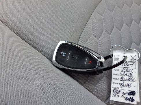 Used 2021 Chevrolet Equinox LS w/ LS Convenience Package FWD image 16