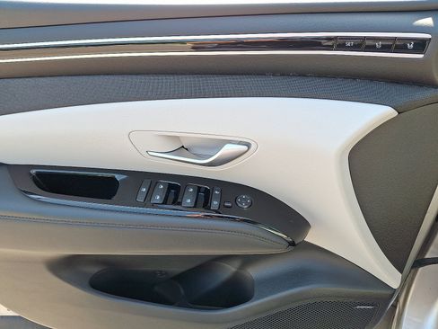 Certified 2024 Hyundai Tucson Limited FWD image 13