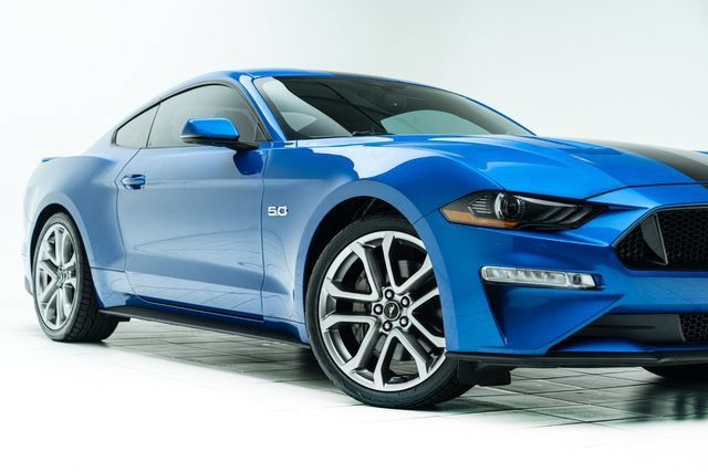Used 2019 Ford Mustang GT Premium RWD image 3