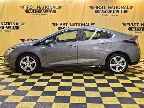 Used 2016 Chevrolet Volt LT image 6