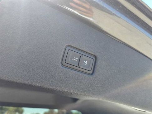 New 2025 Audi Q8 Prestige image 19