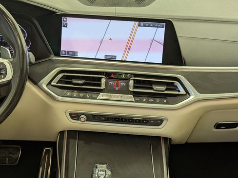 Used 2020 BMW X7 xDrive40i w/ M Sport Package image 29