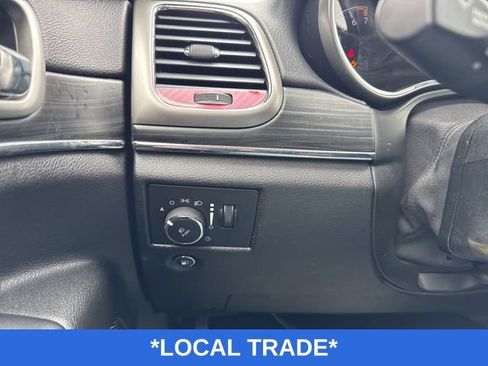 Used 2021 Jeep Grand Cherokee Limited AWD/4WD image 16