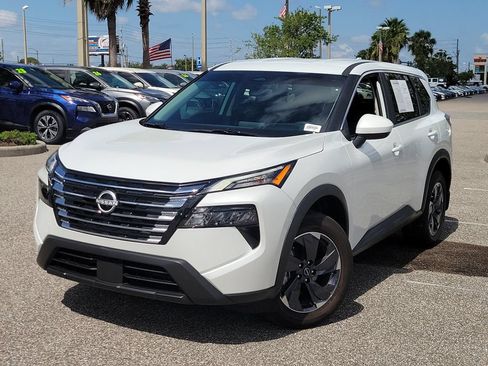 Used 2026 Nissan Rogue SV FWD image 1