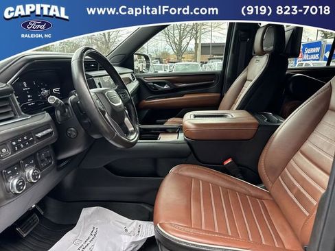 Used 2023 GMC Yukon Denali Ultimate w/ LPO, Floor Liner Package image 17
