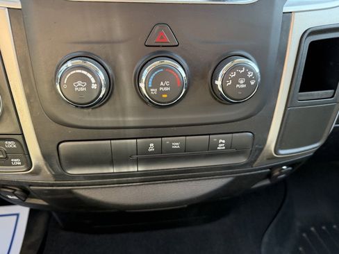 Used 2019 RAM 1500 Classic Warlock AWD/4WD image 24