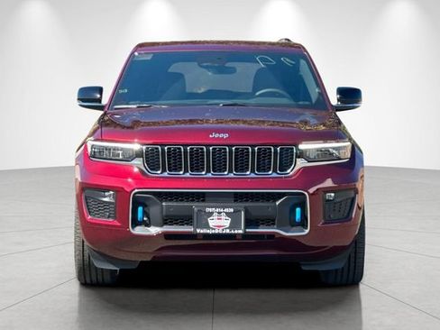 New 2024 Jeep Grand Cherokee Overland w/ Trailer Tow Package AWD/4WD image 9