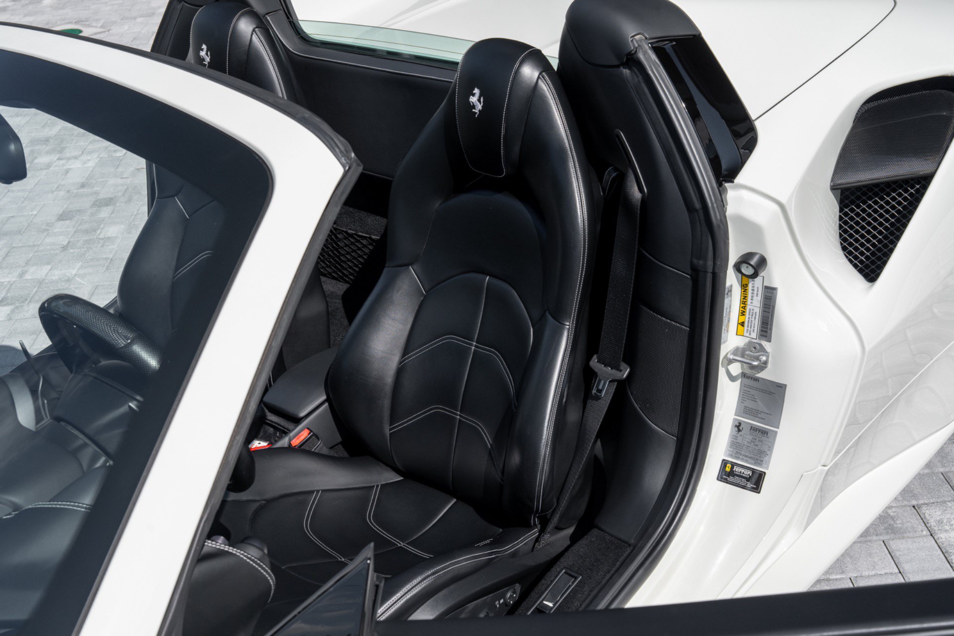 Used 2019 Ferrari 488 Spider RWD image 18