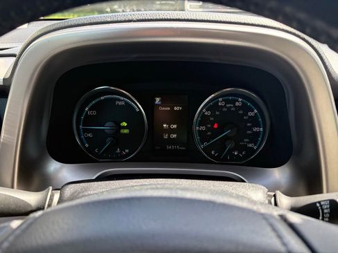 Used 2018 Toyota RAV4 Limited w/ Advanced Technology Package AWD/4WD image 21
