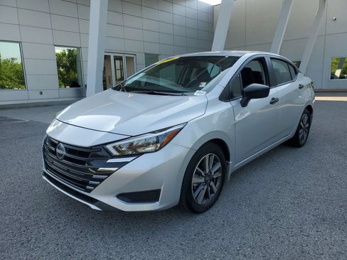 Certified 2025 Nissan Versa S w/ S Plus Package FWD image 2