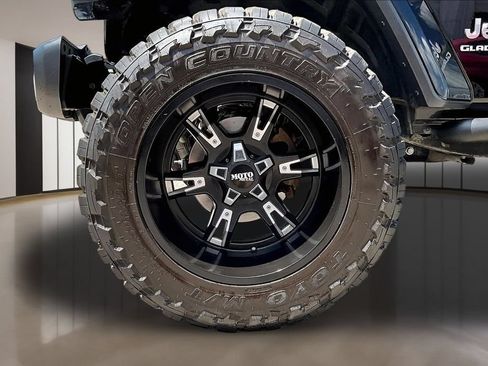 Used 2020 Jeep Gladiator Overland w/ Popular Equipment Package AWD/4WD image 9