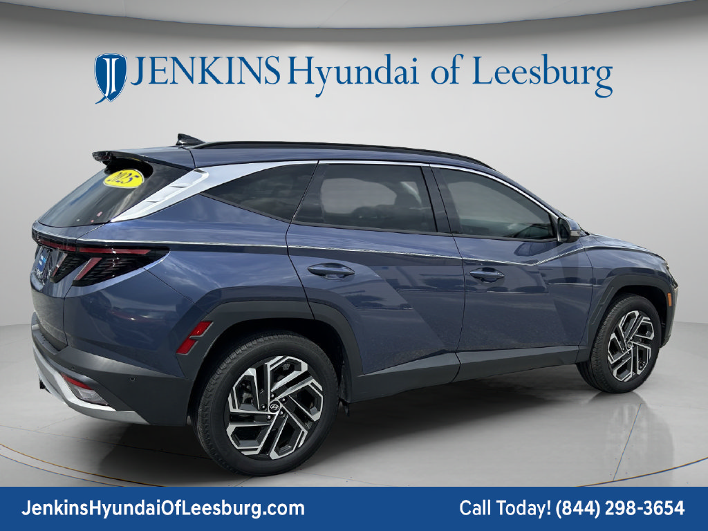 Certified 2025 Hyundai Tucson Limited AWD/4WD image 4